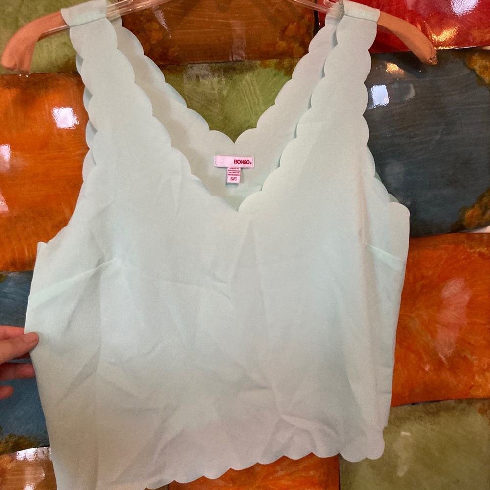 Scalloped Top